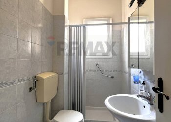 Bagno - Two-room apartment Via Catanzaro
 
13, Ardea - photo 30