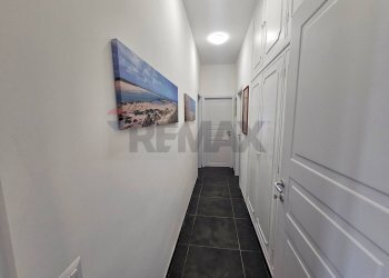 Hall / corridoio - Three-room apartment VIA DELLA BUFALOTTA
174, Roma - photo 10