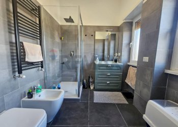 Bagno - Three-room apartment VIA DELLA BUFALOTTA
174, Roma - photo 15