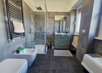 Bagno - Three-room apartment VIA DELLA BUFALOTTA
174, Roma - photo 16