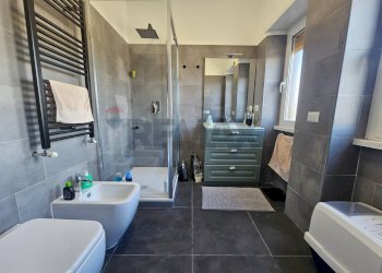 Bagno - Three-room apartment VIA DELLA BUFALOTTA
174, Roma - photo 17