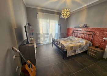Camera / camera da letto - Three-room apartment VIA DELLA BUFALOTTA
174, Roma - photo 22