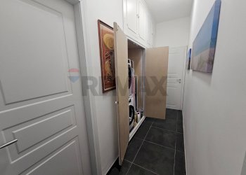 Hall / corridoio - Three-room apartment VIA DELLA BUFALOTTA
174, Roma - photo 38