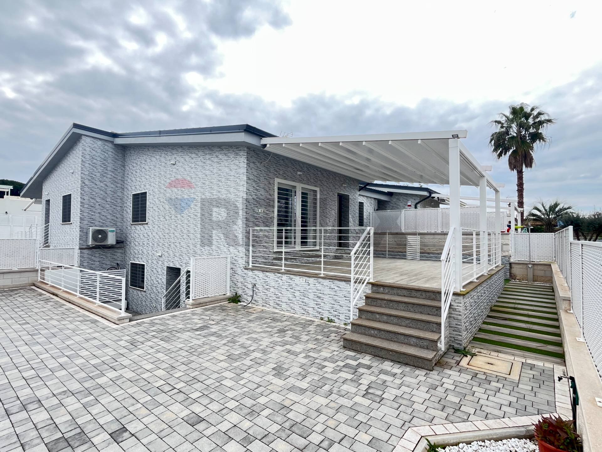 Casa all\'aperto - Villa via terracina
 
snc, San Felice Circeo - foto 1