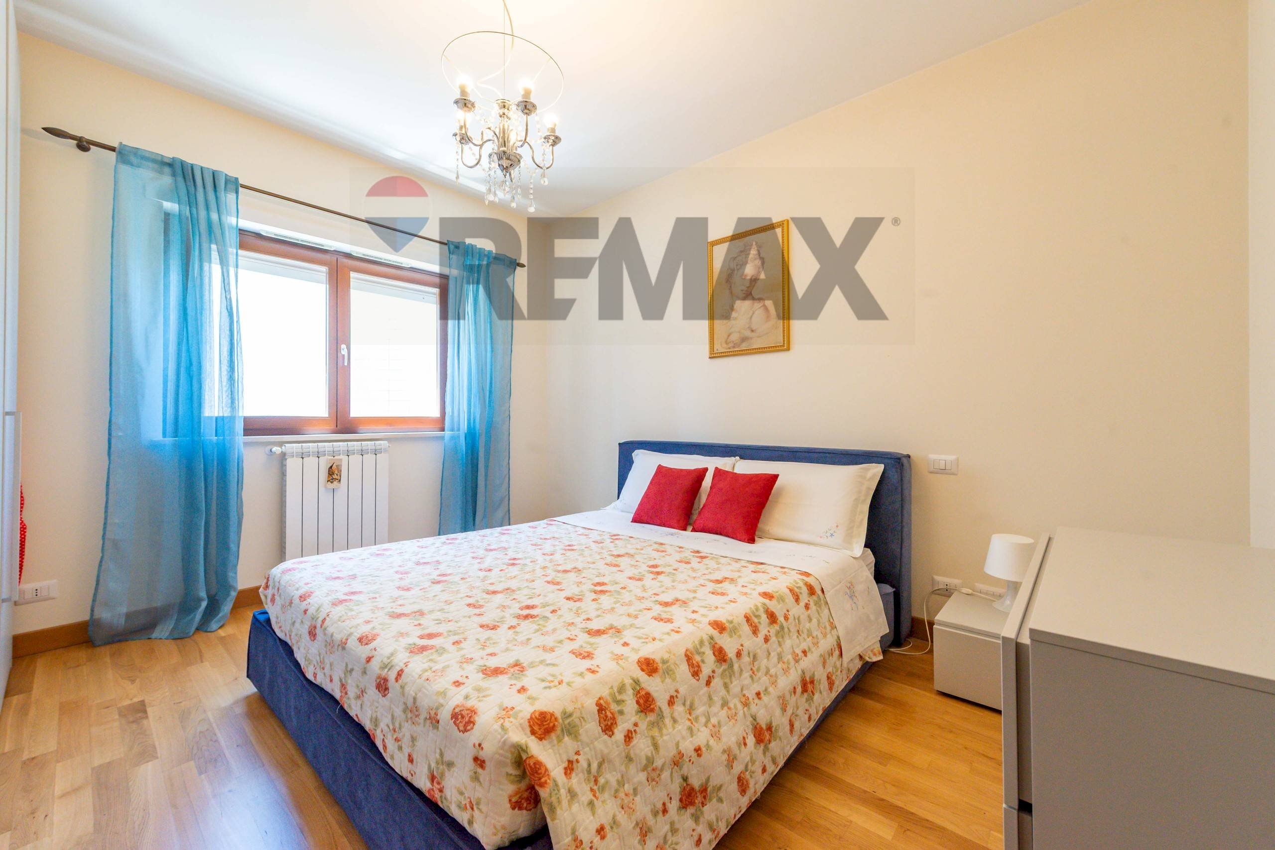 Camera / camera da letto - Three-room apartment via Siro Angeli
1, Roma - photo 3