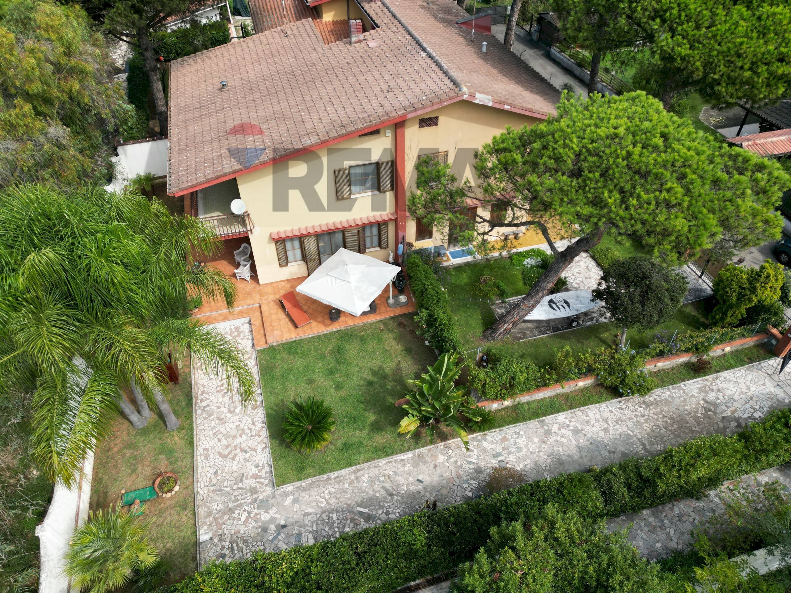 Casa all\'aperto - Casa semi indipendente RIO CLARO-VIA DELLE ROSE
 
45, Fondi - foto 2