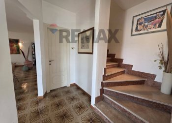 Scale - Casa semi indipendente RIO CLARO-VIA DELLE ROSE
45, Fondi - foto 23