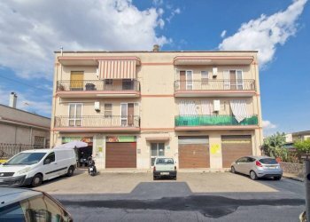 Facciata - Three-room apartment Statte - photo 1