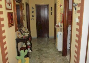 Corridoio - Three-room apartment Statte - photo 6