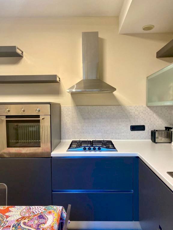 Cucina - Bilocale via Principi d'Acaja, 31, Torino (zona Cit Turin) - foto 2