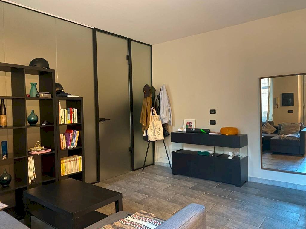 Salone - Bilocale via Principi d'Acaja, 31, Torino (zona Cit Turin) - foto 3