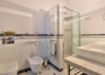 Bagno - Three-room apartment via Pellerano Murtula, Rapallo - photo 24