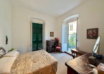 Camera da letto - Trilocale via Val Cismon, Genova (zona Nervi) - foto 17