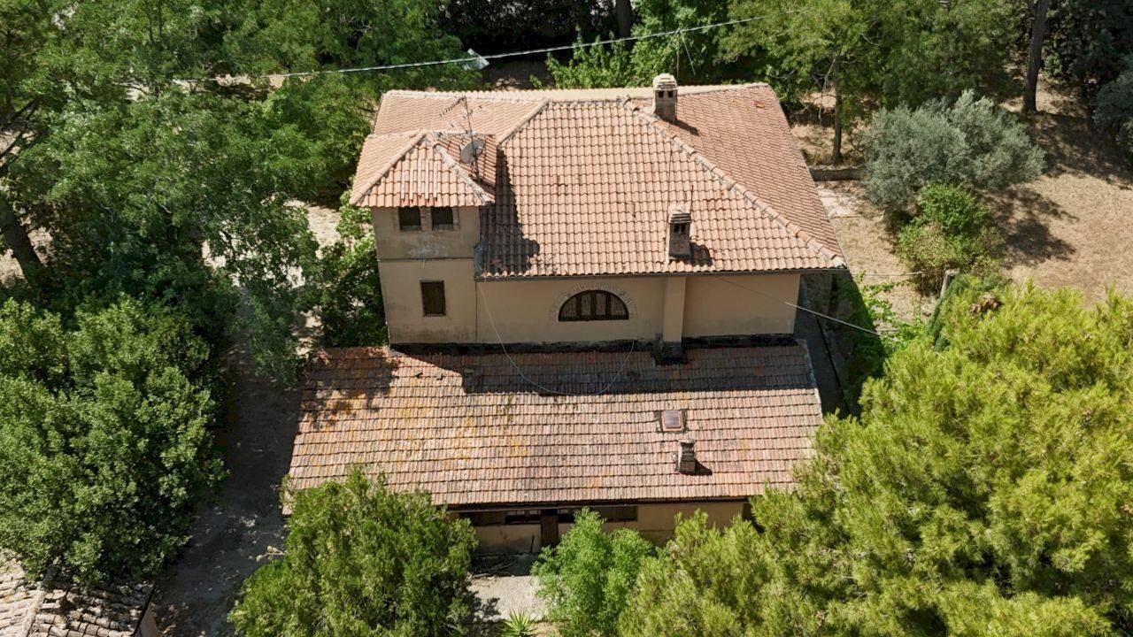 Foto 2 - Villa CONTRADA BAUGLIONE, Civitaquana - photo 2