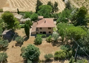 Foto 3 - Villa CONTRADA BAUGLIONE, Civitaquana - photo 3