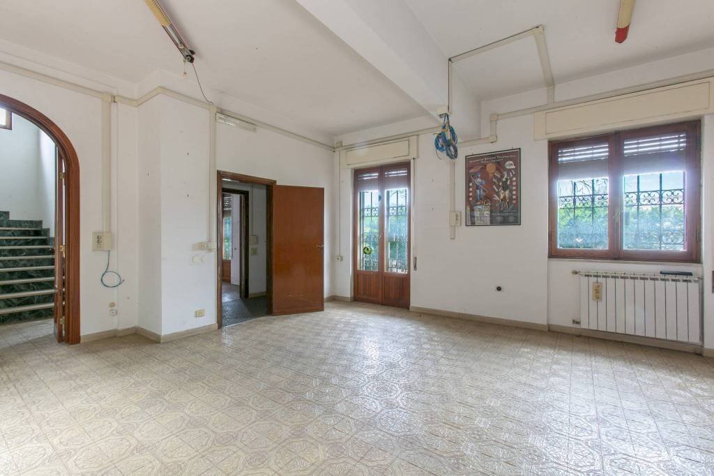 Interno non residenziale - Villa via San Giacomo, 6, Nettuno - foto 2