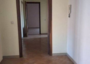 Corridoio - Three-room apartment via della Giustizia, San Giorgio del Sannio - photo 28
