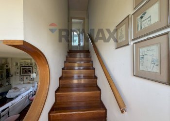 Scale - Villa Via Guido Cantelli
12, Roma - photo 11