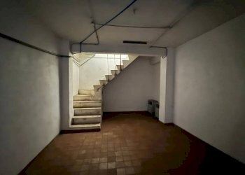 Interno non residenziale - Negozio via Fonteiana, Roma - foto 6