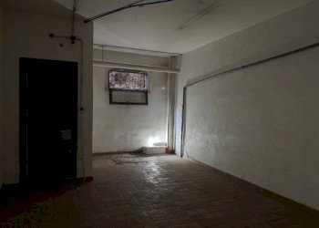 Interno non residenziale - Negozio via Fonteiana, Roma - foto 7