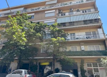 Facciata - Negozio via Fonteiana, Roma - foto 10