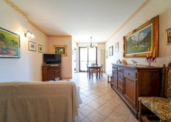 Salone - Quadrilocale Cuneo (zona Donatello) - foto 3