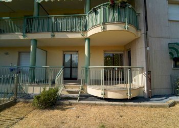 Facciata - Quadrilocale Cuneo (zona Donatello) - foto 19