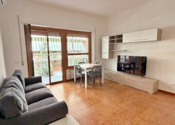 Salone - One-room apartment via Luigi Tonta, Roma (neighborhood Lido di Ostia) - photo 2