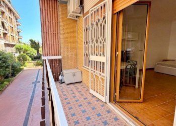 Balcone - One-room apartment via Luigi Tonta, Roma (neighborhood Lido di Ostia) - photo 5