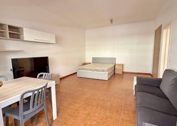 Salone - One-room apartment via Luigi Tonta, Roma (neighborhood Lido di Ostia) - photo 8