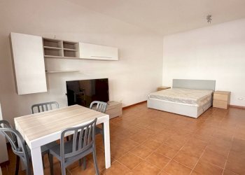 Salone - One-room apartment via Luigi Tonta, Roma (neighborhood Lido di Ostia) - photo 9