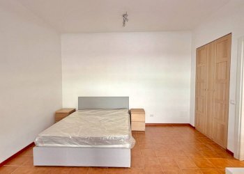 Camera da letto - One-room apartment via Luigi Tonta, Roma (neighborhood Lido di Ostia) - photo 10