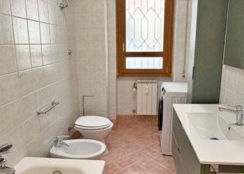 Bagno - One-room apartment via Luigi Tonta, Roma (neighborhood Lido di Ostia) - photo 15