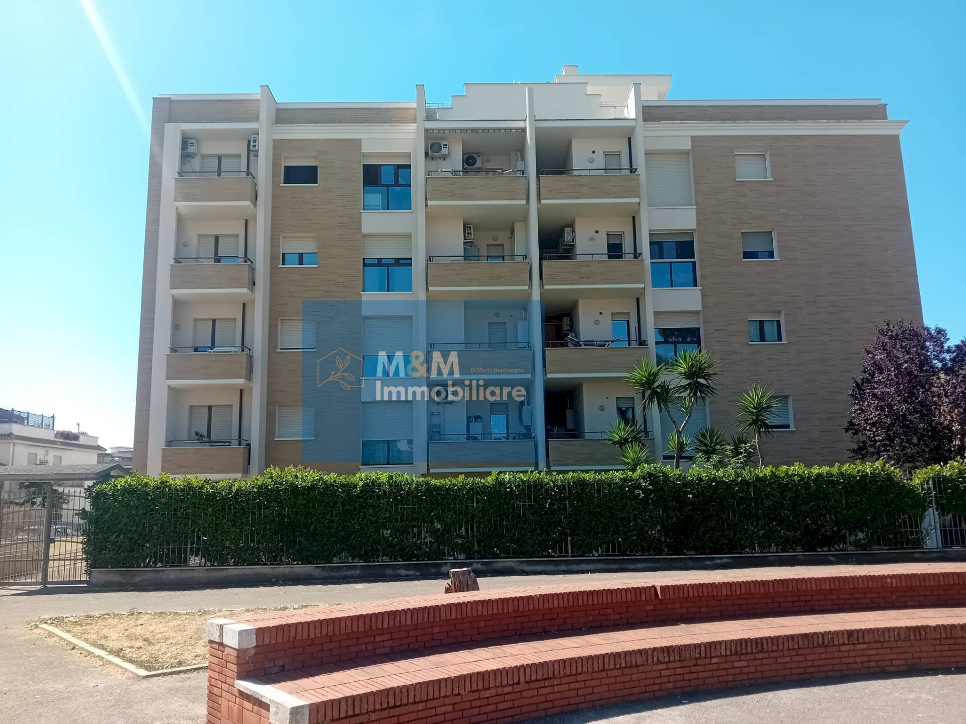 Foto 1 - Trilocale piazza Sant'Anna
 
3, Nettuno - foto 1