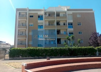 Foto 1 - Trilocale piazza Sant'Anna
 
3, Nettuno - foto 1