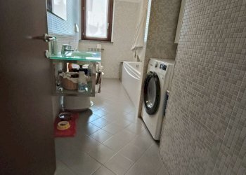 bagno - Three-room apartment via Roncadello, Boffalora d'Adda - photo 15