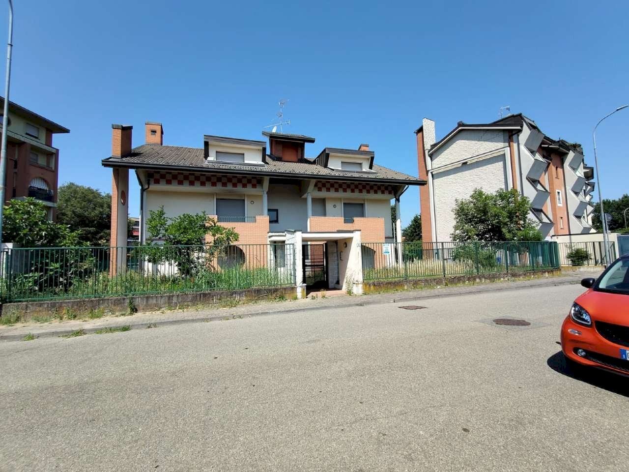 439116ac-85d1-4eea-886f-d26d0a03e0b3 - Appartamento largo Donatello, Abbiategrasso - foto 2
