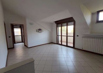 2e8293ca-47df-4c38-ba91-67f7c770d39e - Appartamento largo Donatello, Abbiategrasso - foto 1