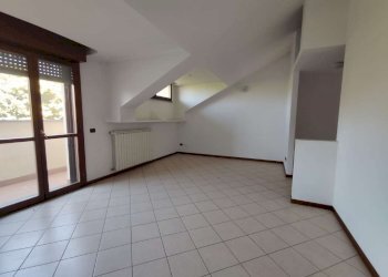 2a6d9fa4-d5e8-43d6-aeff-6c49e3c023c7 - Appartamento largo Donatello, Abbiategrasso - foto 2