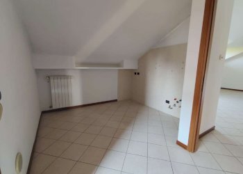328c36c0-7446-4e59-b2af-7b824353d7d0 - Appartamento largo Donatello, Abbiategrasso - foto 30