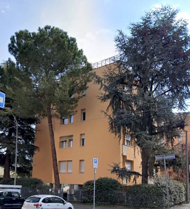 Facciata - Trilocale via Giacinta Pezzana, Bologna (zona San Donato) - foto 1