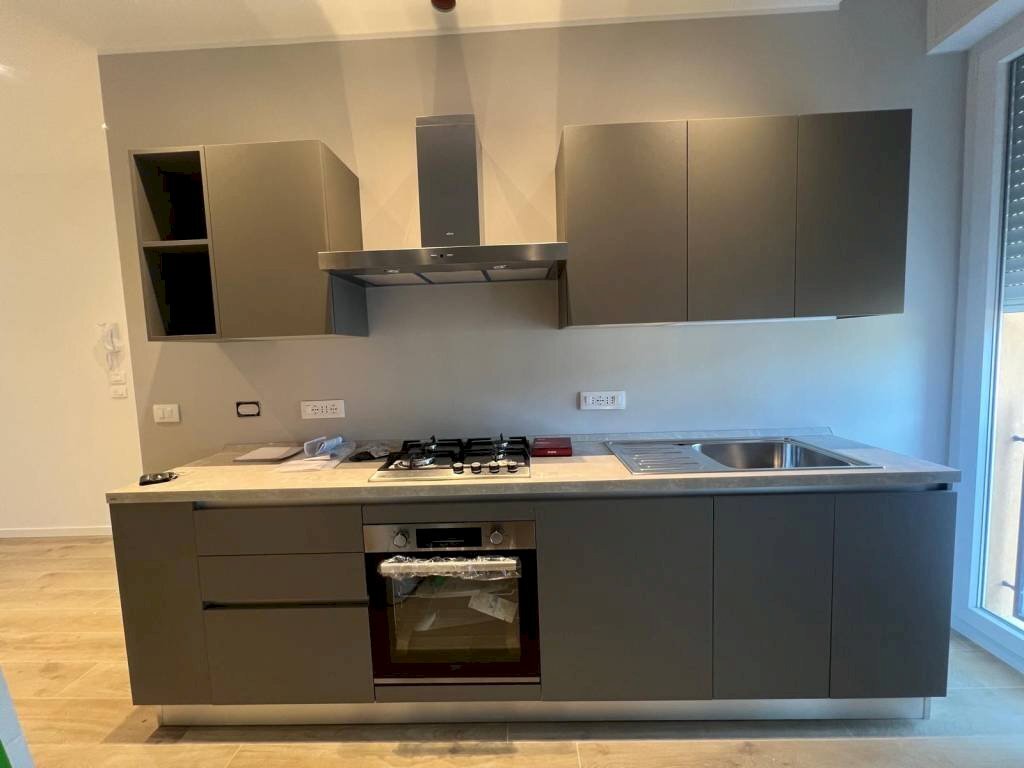 Cucina - Three-room apartment via Giacinta Pezzana, Bologna (neighborhood San Donato) - photo 2