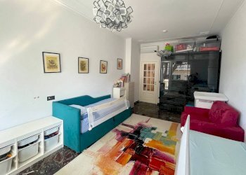 Camera da letto - Three-room apartment via Montallegro, 15, Genova (neighborhood Albaro) - photo 12