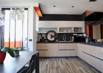 Cucina - Trilocale via Oropa, 95, Torino (zona Vanchiglietta) - foto 2