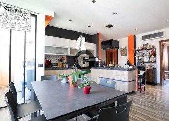 Cucina - Trilocale via Oropa, 95, Torino (zona Vanchiglietta) - foto 4