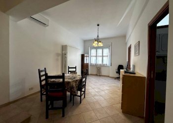 Salone - One-room apartment via La Spezia, Roma - photo 4