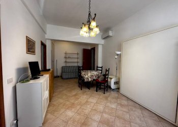Salone - One-room apartment via La Spezia, Roma - photo 8