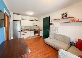 zona giorno - Three-room apartment Via Anna Frank, Creazzo - photo 3