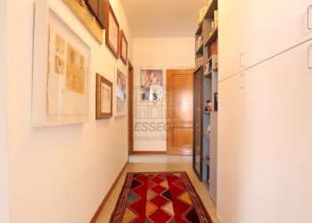 vendesi appartamento con terrazzo luccaIMG_9966 - Appartamento Viale Giovanni Pacini 115, Lucca - foto 16