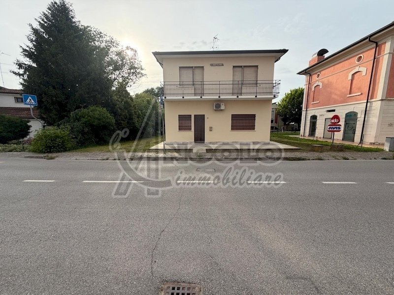 PHOTO-2026-06-22-10-09-14 2 - Villa Via Roma 96, Canaro - foto 3